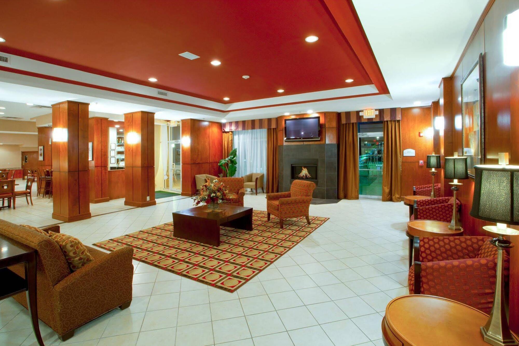 Holiday Inn Express Dumfries-Quantico By Ihg Exterior photo