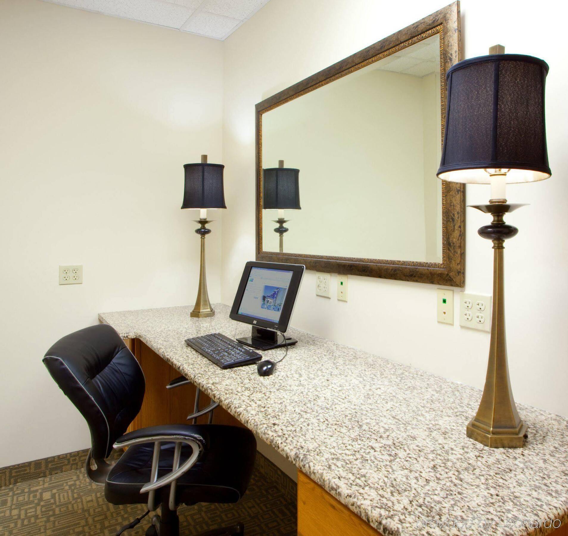 Holiday Inn Express Dumfries-Quantico By Ihg Exterior photo